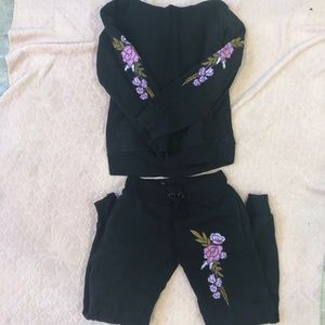 ❌SOLD❌sweat shirt with matching joggers